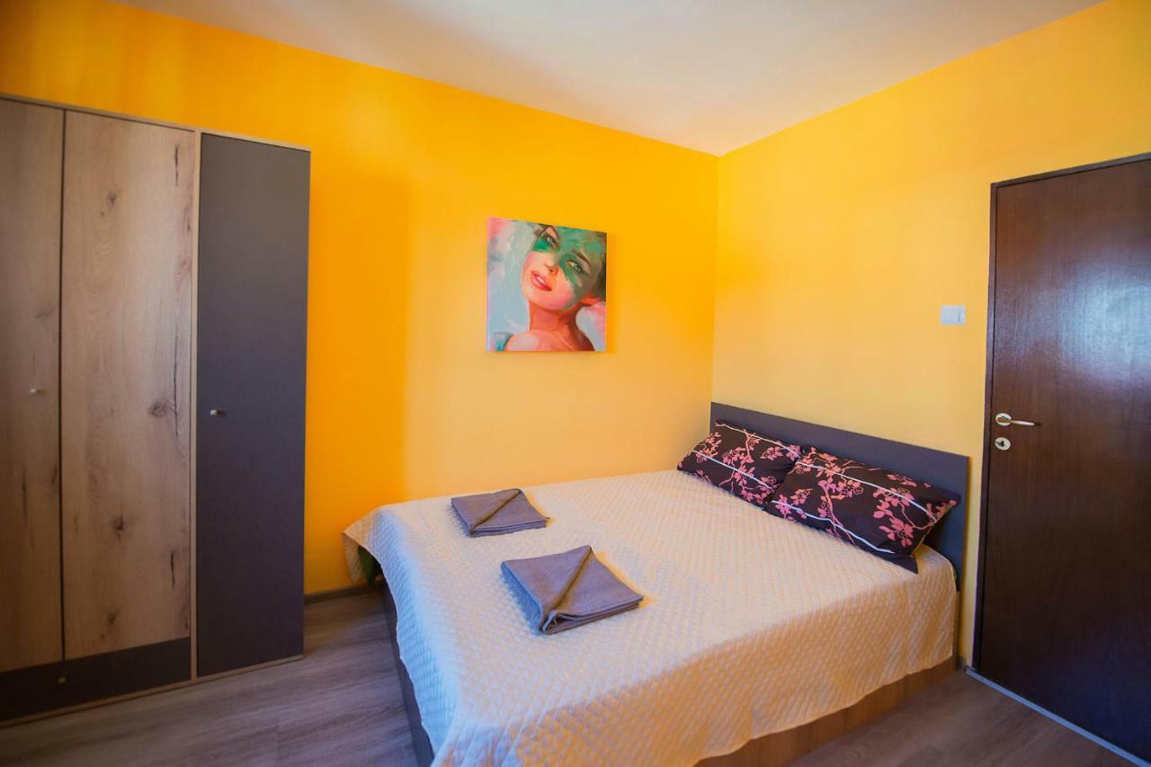 Luna Apartment Brasov Bagian luar foto